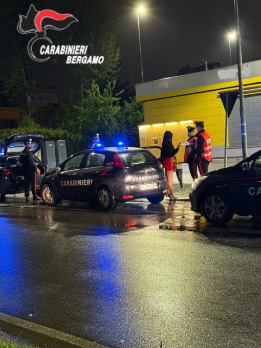 Sfruttamento della prostituzione: maxi operazione dei carabinieri a Zingonia