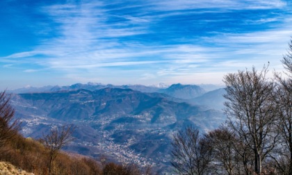 La bellezza primaverile della "prima" montagna di Bergamo, ovvero il monte Linzone