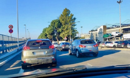 Strade chiuse a Gorle, «anche chi proviene dalla Val Brembana resta completamente bloccato»