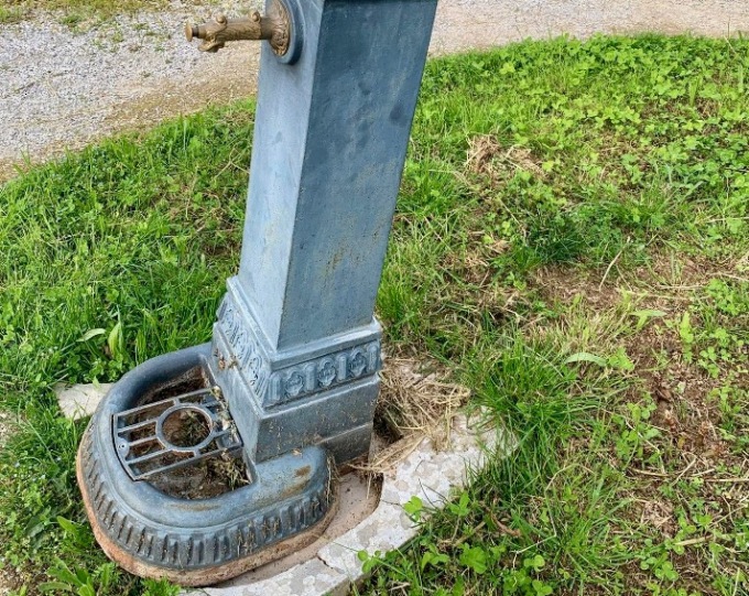 Ancora atti di vandalismo: divelta e rotta la fontana del nuovo parco di Grassobbio