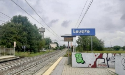 Si alza la protesta a Levate: «Un giro di due chilometri per entrare in stazione»