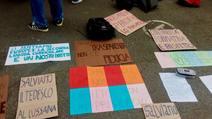Seconda lingua al Lussana: alunni e genitori tentano la strada della mediazione