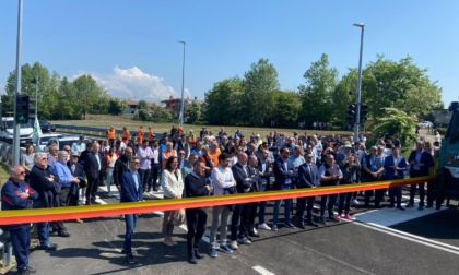 Inaugurata la tangenziale ovest di Boltiere. Il sindaco Palazzini: «Non sostituisce la Bergamo-Treviglio»