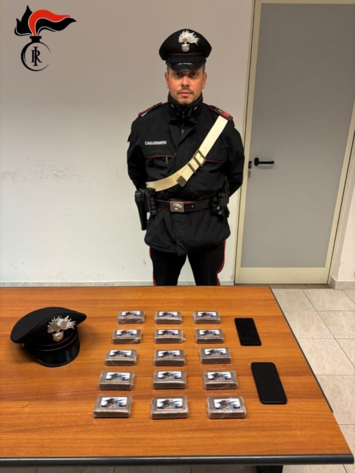 Trovato con 1,5 chili di hashish ad Almenno San Bartolomeo: arrestato dai Carabinieri