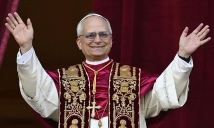 La politica bergamasca accoglie Papa Leone XIV e condivide il messaggio di pace in un mondo diviso