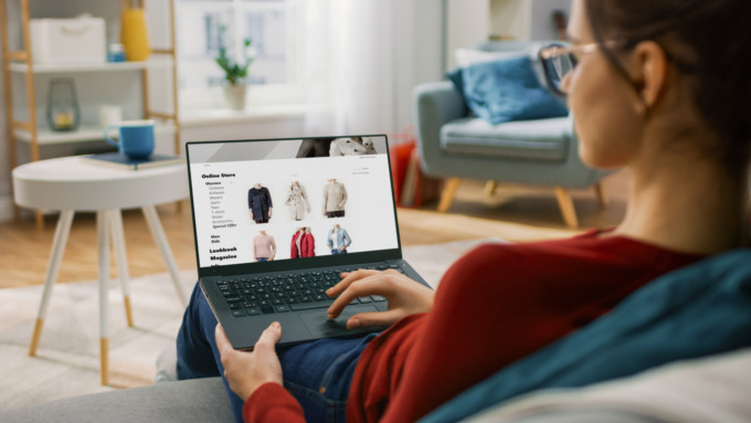 Fashion Retail: come proporre capi esclusivi per non temere l’e-commerce