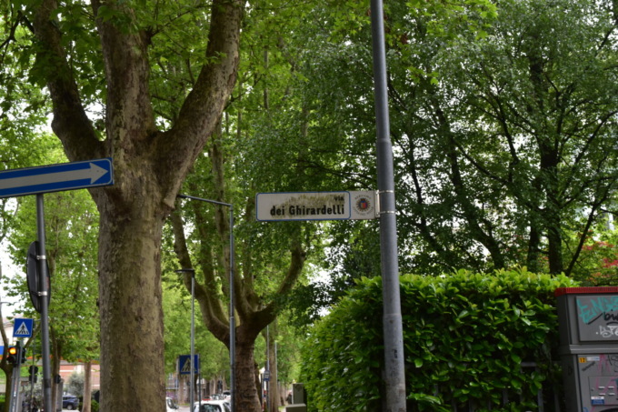 Quando Riccardo Claris è stato accoltellato, la madre dell’aggressore era in strada per placare gli animi