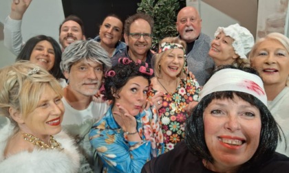 “La Söperstissiùsa”, l’Associazione Fratellanza chiude al Teatro Sociale la rassegna di teatro dialettale