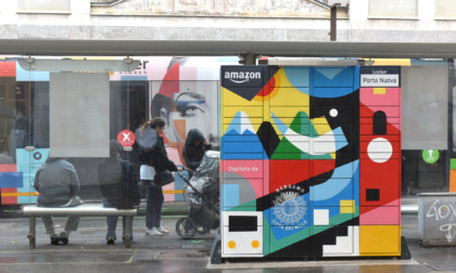 Inaugurato a Bergamo un "Amazon locker" decorato dall'artista Luca Font (e non solo)