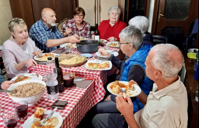 La famiglia Moioli di Nembro si è ritrovata (dopo decenni): «Il filo rosso che ci unisce»