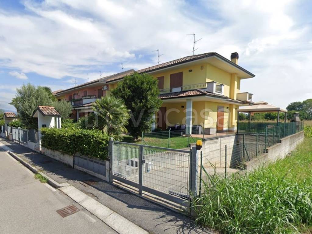 Verdello, Via carlo scotti, 36