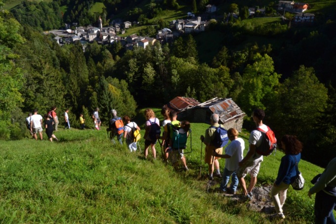 In alta Val Brembana (ultimo) weekend lungo con Le Erbe del Casaro: cucina, laboratori e passeggiate