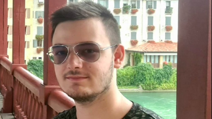 Studente dell’Università di Bergamo si schianta in moto e muore a 19 anni