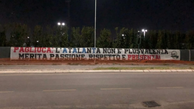 «L’Atalanta non è plusvalenza»: un gruppo ultras attacca Pagliuca e sostiene Gasperini
