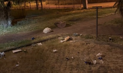 Vandali ad Antegnate distruggono e oltraggiano i luoghi sacri: «Tolleranza zero»