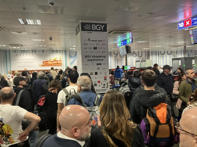 Avaria al sistema radar, sabato nero: all’aeroporto di Orio coinvolti una trentina di voli