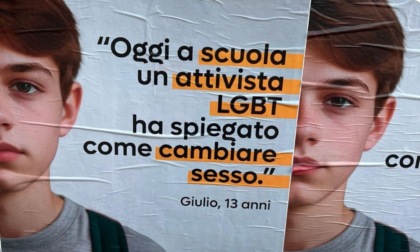 Manifesti contro la comunità Lgbtqia+ a Bergamo, il Comune: «Errore dell'agenzia, rimossi»
