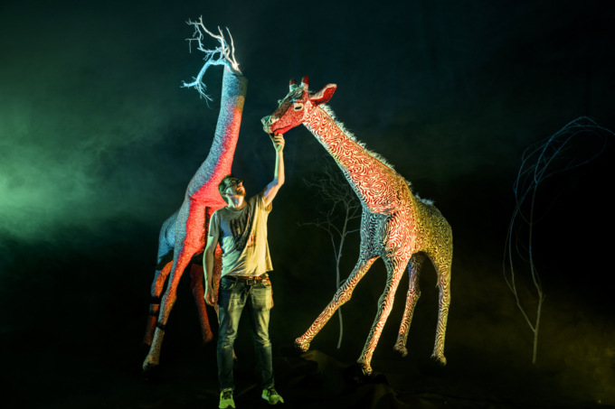 A Gandino atterrano le “Giraffe Lunari”, ultimo progetto dell’artista Ivano Parolini