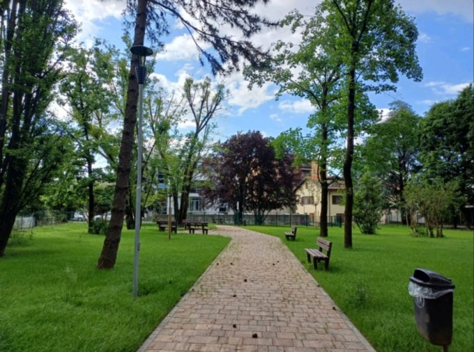 Riaperto il parco di via Lombardia nel quartiere Redona, con tanto di nuova area cani