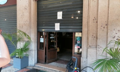 Controlli di Nas e Ispettorato del lavoro al Balzer: locale chiuso, la spiegazione su un cartello
