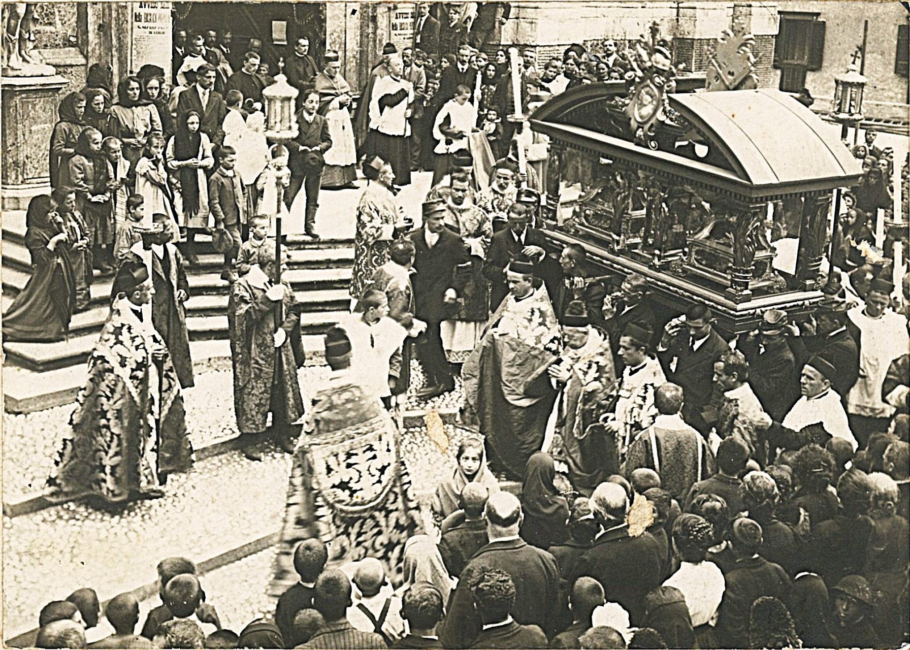 Processione ss.Martiri patroni Gandino 1914