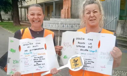 Il grazie di scolaretti e scolarette di Azzano San Paolo agli "angeli della strada"