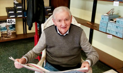 Addio a Peppino Rosti, anima di viale Mazzini a Dalmine con la sua storica calzoleria