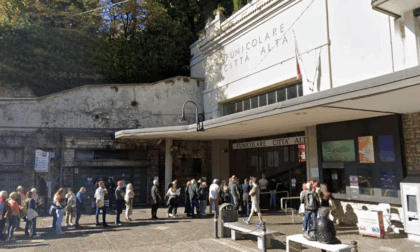 È tornato in funzione il montascale per disabili alla funicolare per salire in Città Alta