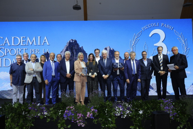 Accademia dello Sport, che Gala! Il grazie a Gasp, Roby Facchinetti e altri 29.200 euro in solidarietà