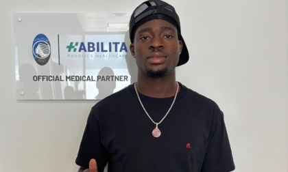 Foto e video dell'arrivo a Bergamo per le visite mediche con la Dea di Kamaldeen Sulemana