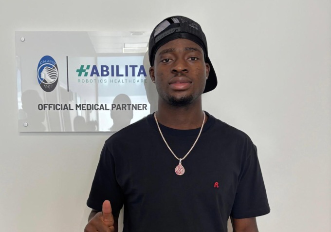 Foto e video dell’arrivo a Bergamo per le visite mediche con la Dea di Kamaldeen Sulemana