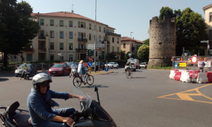 Gli imbuti roventi di via San Bernardino e della Torre del Galgario per il traffico di Bergamo