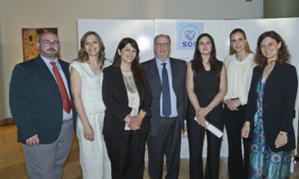 Sos Oncologia e Sociale premia sei giovani ricercatori per gli studi sul cancro