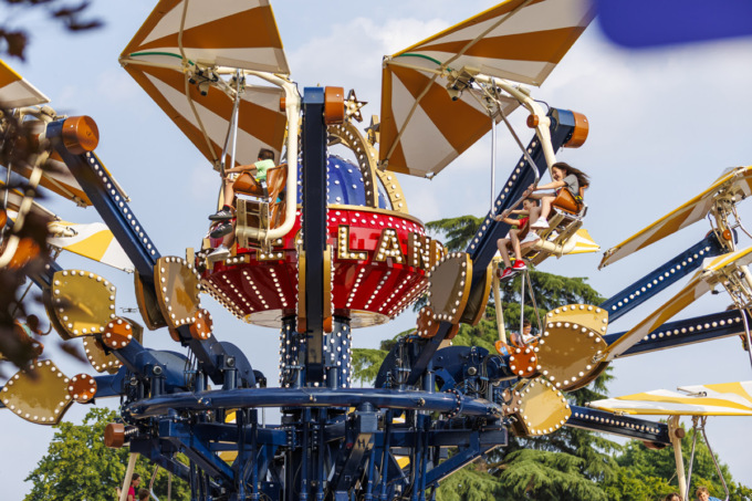 Due giostre mai viste prime in Italia, a Leolandia: Blade Storm e Deltaplanet