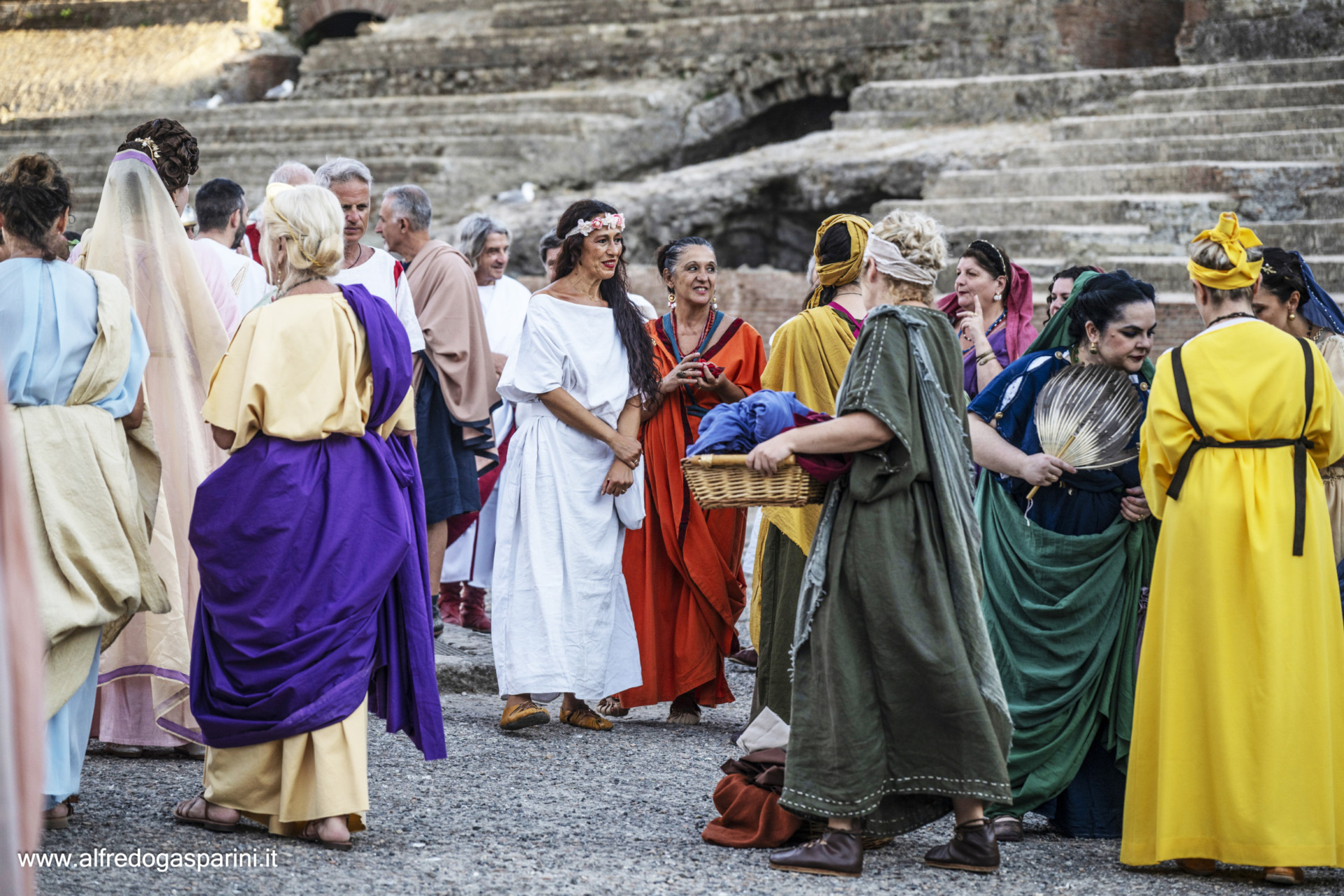 70680732_Dia Pozzuoli25 populus