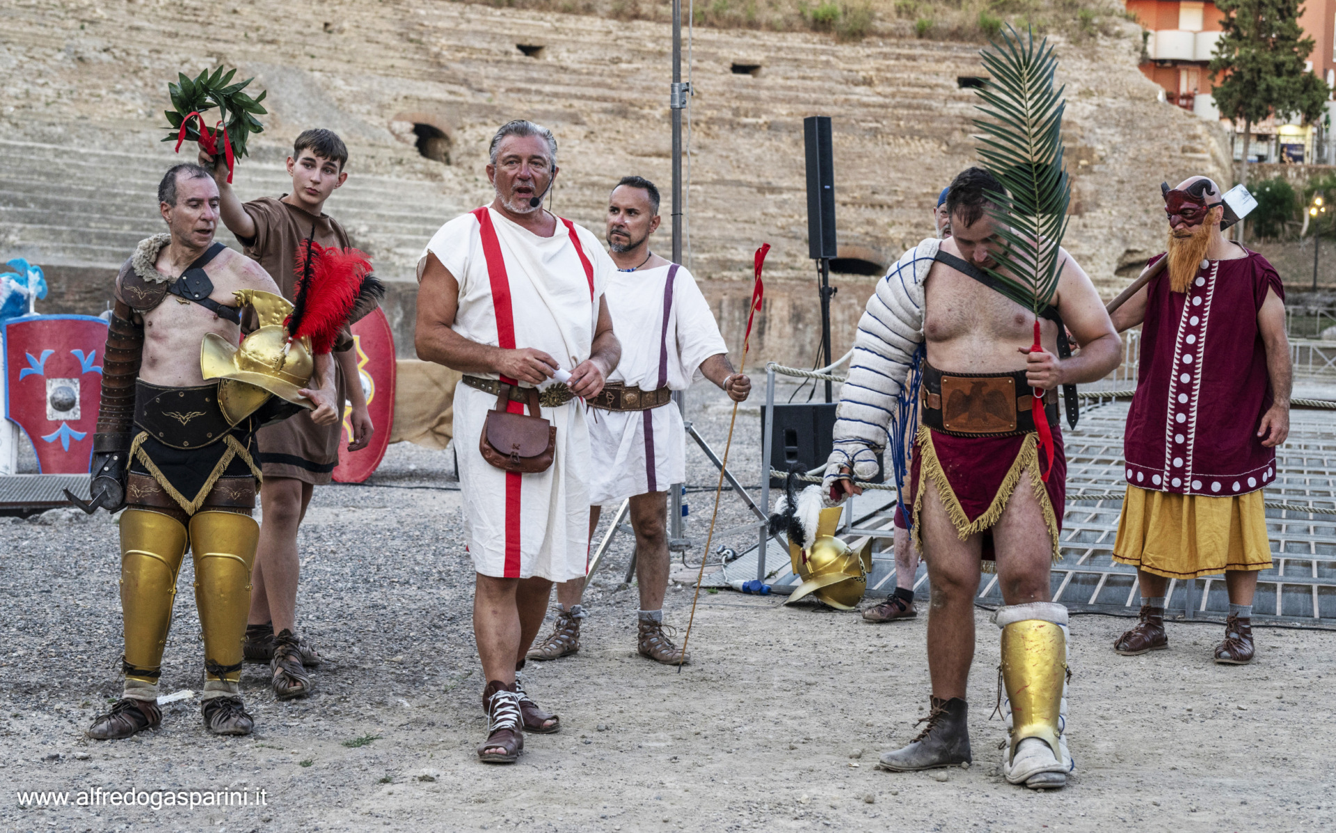 70680735_Dia Pozzuoli25 palma1