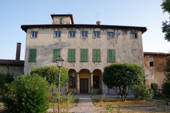 Seicento firme chiedono al Comune di far rivivere la storica Villa Andreani di Osio Sopra