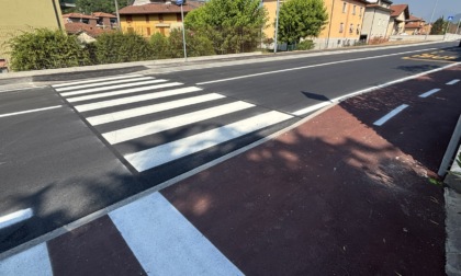 Lavori T2, riaperta via Papa Giovanni a Ponteranica. Ma «manca la segnaletica tattile»