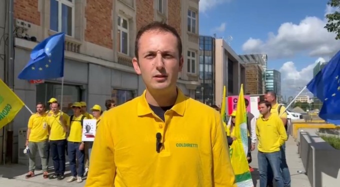 Sparisce il fondo agricoltura, agricoltori bergamaschi protestano a Bruxelles e Roma