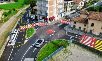Botta e risposta in Comune: la nuova rotatoria in via Piatti a Mozzo fa discutere