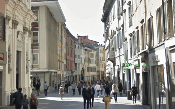 Chi si sposta, chi apre e chi chiude: novità e anticipazioni sui negozi del centro di Bergamo