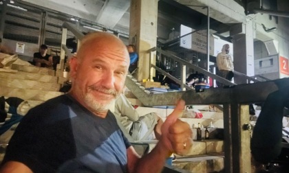 Abbonamenti e code notturne, la storia di Marco Pinnacoli e della "cooperativa dell'attesa"