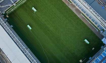 Stadio, terminata la rizollatura: i lavori sul campo sono quasi finiti, nei tempi previsti