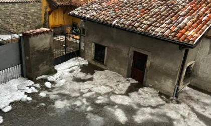 Grandine nelle Valli, vento forte nella Bassa: foto e video del maltempo in Bergamasca