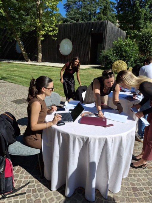 A Brusaporto un centinaio di persone da tutta Italia per lavorare per Da Vittorio