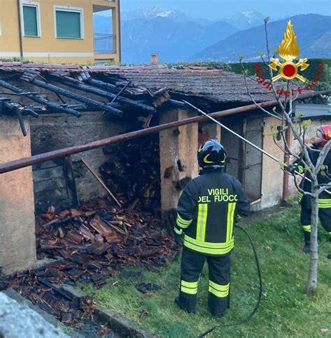 Quattordici incendi dolosi in quattro mesi: ai domiciliari la piromane di Cornalba