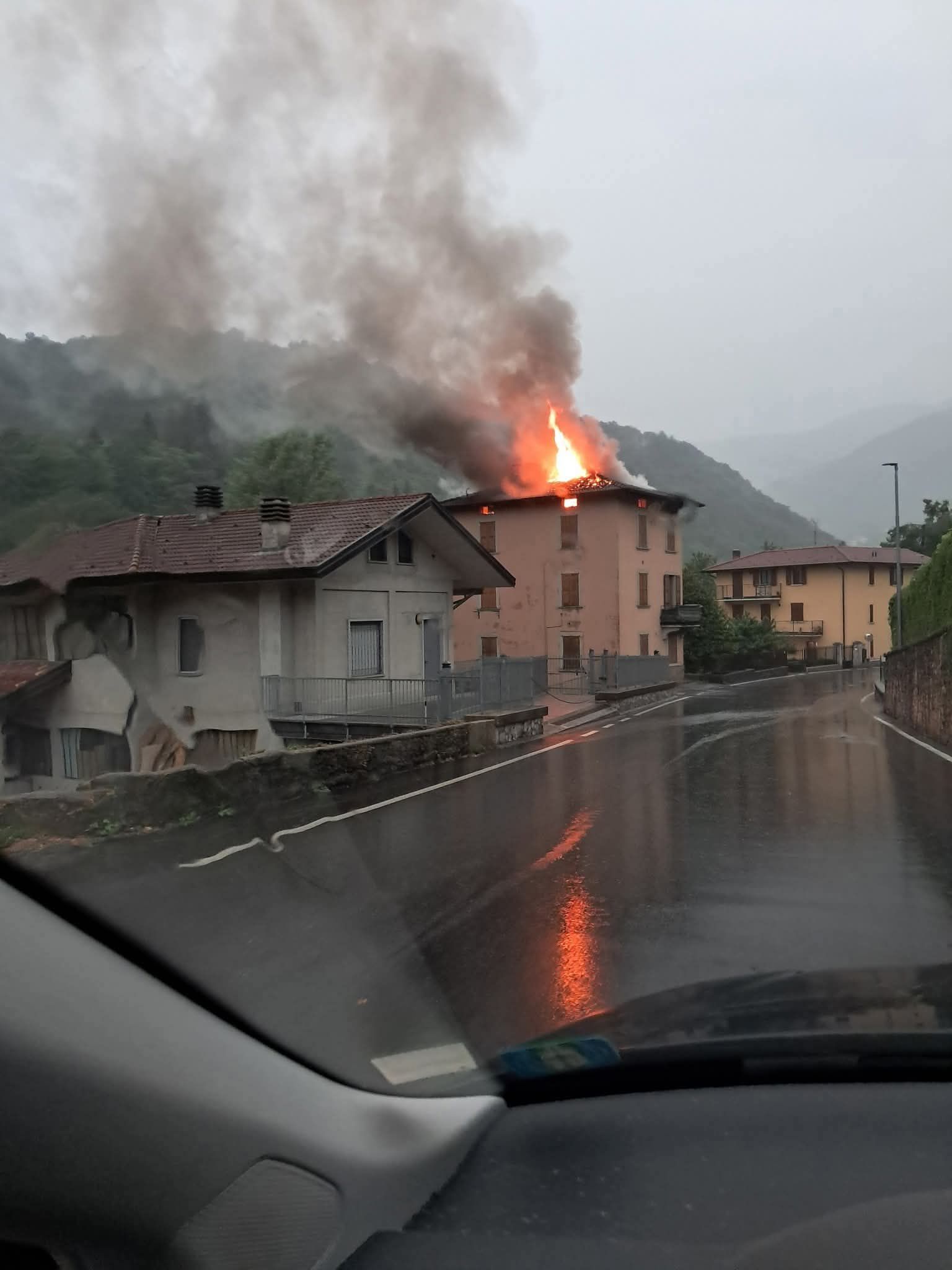 s-omobono-incendio-2