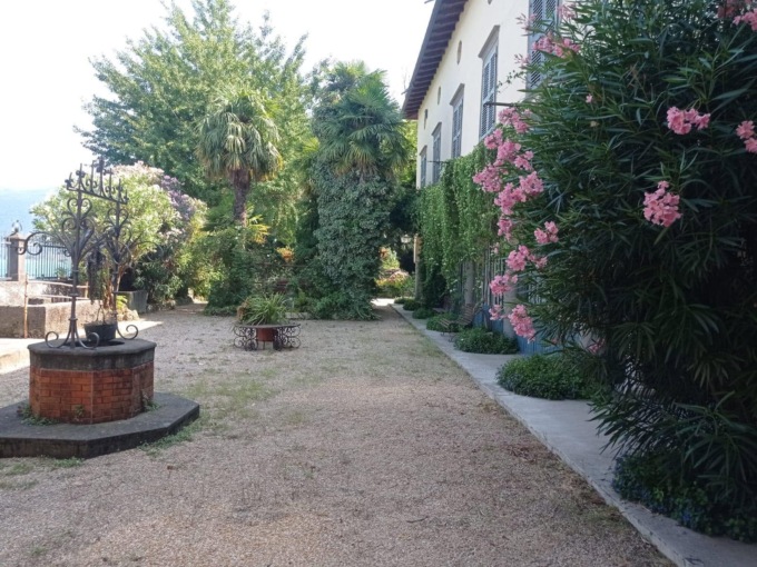 Villa Fenaroli e il suo giardino botanico in vendita a Tavernola: «Regione la acquisti e diventi un bene pubblico»