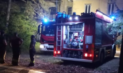 «Ragazzi, fermatevi!»: lo sfogo della sindaca di Cologno dopo l'ennesimo rogo all'ex filanda