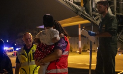 Al Papa Giovanni due bimbi di Gaza, uno con gravi ferite da scoppio